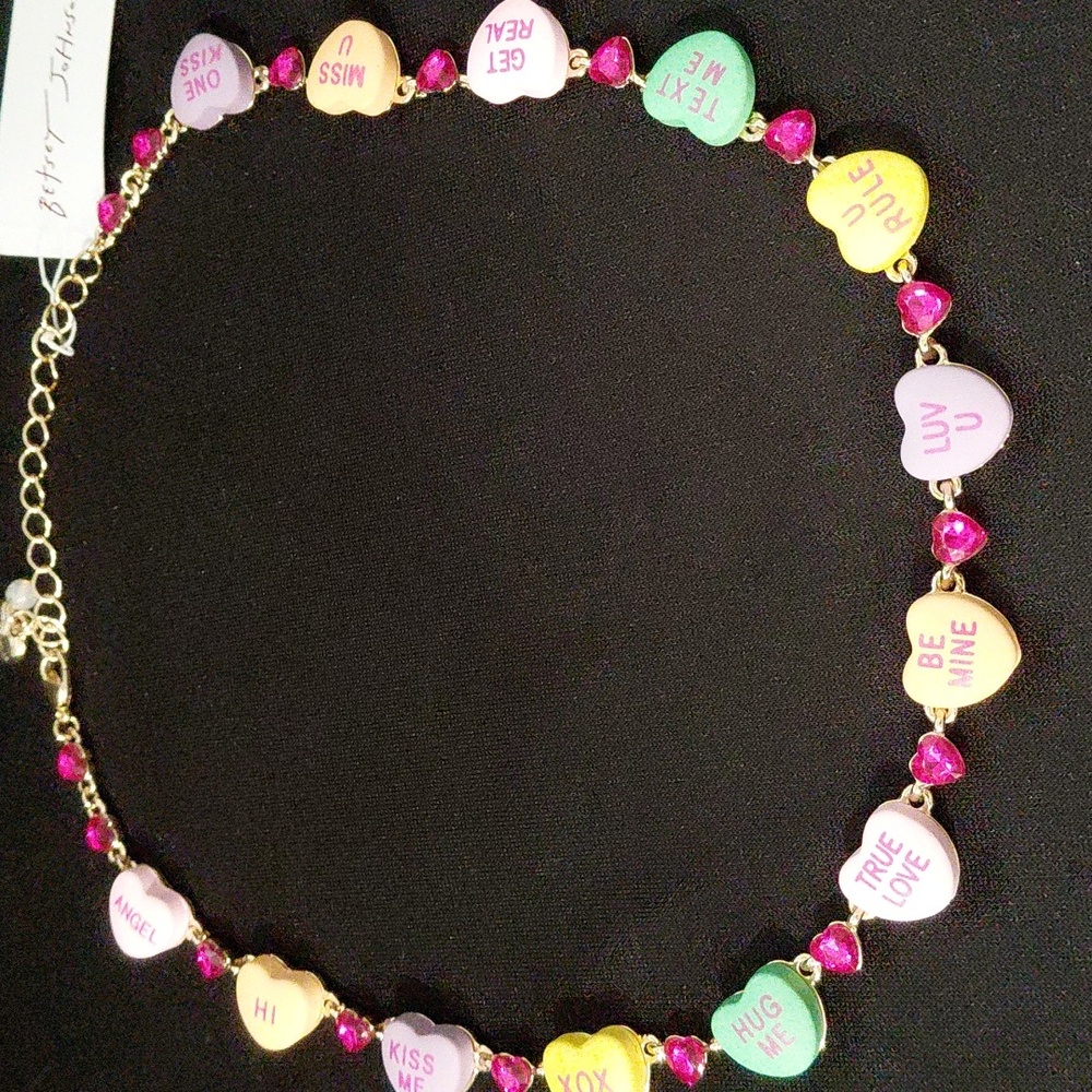 BETSEY JOHNSON  SWEETHEART NECKLACE - Picture 4 of 7